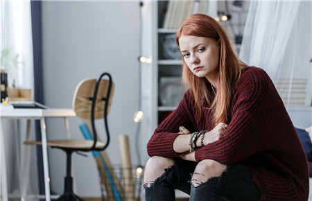 　15歲的女孩叛逆期應該怎么辦