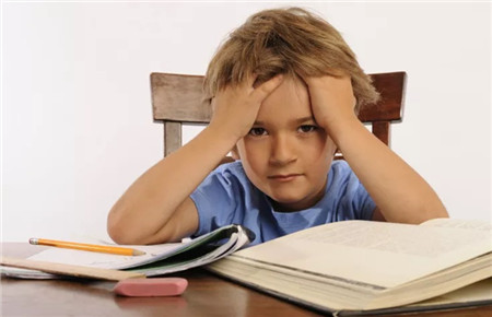 12歲小孩不想上學怎么辦