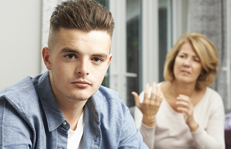 14歲男孩不想上學了怎么辦 14歲男孩不想上學了怎么辦