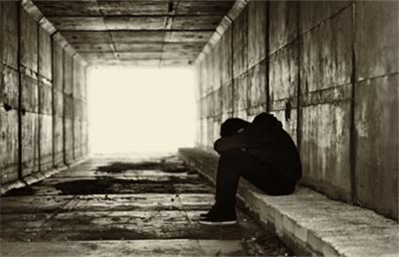 15歲男孩不愛說話