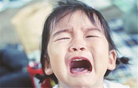 10歲孩子一說(shuō)就哭的心理分析 10歲孩子一說(shuō)就哭的心理分析