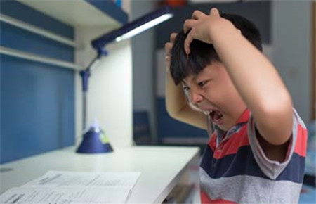 12歲孩子脾氣暴躁易怒怎么辦 12歲孩子脾氣暴躁易怒怎么辦