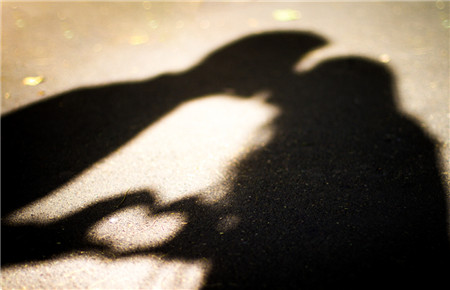 怎樣對(duì)待女孩子早戀 看看這位家長怎么處理的,值得學(xué)習(xí) 怎樣對(duì)待女孩子早戀 看看這位家長怎么處理的,值得學(xué)習(xí)