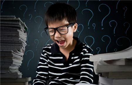 15歲男孩厭學玩游戲怎么辦 15歲男孩厭學玩游戲怎么辦