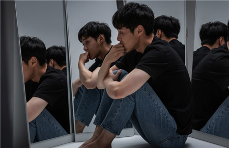 15歲男孩自卑怎么辦 15歲男孩自卑怎么辦