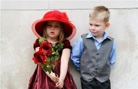 初中女學生早戀家長怎么辦 初中女學生早戀家長怎么辦