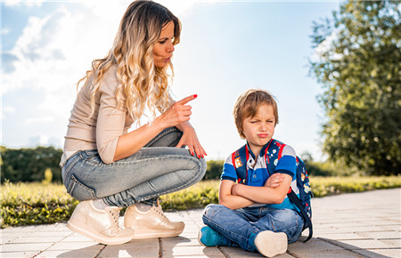 9歲孩子不想上學怎么辦