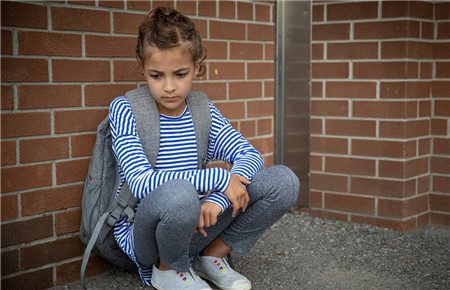 孩子初三死活不去上學 孩子初三死活不去上學