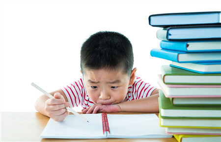10歲小孩不寫作業(yè) 10歲小孩不寫作業(yè)