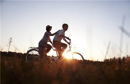 高中男孩子早戀 高中男孩子早戀