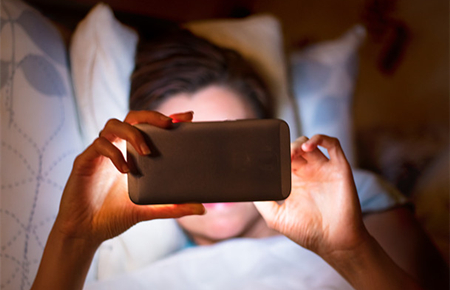 沉迷網(wǎng)絡(luò)游戲的孩子怎么辦