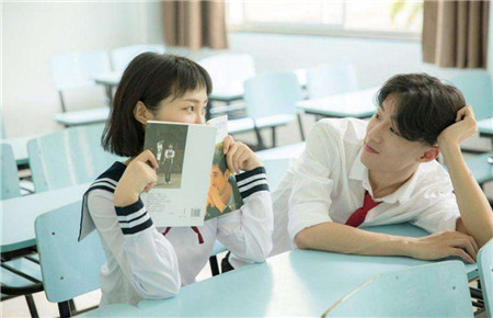 兒子十五歲就談戀愛怎么辦 兒子十五歲就談戀愛怎么辦