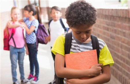 怎樣教育孩子不要攀比和自卑 怎樣教育孩子不要攀比和自卑