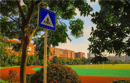 把孩子送到封閉學校好嗎 把孩子送到封閉學校好嗎