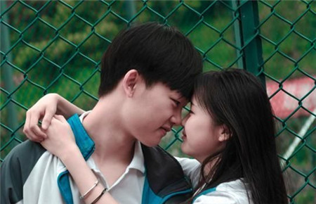 14歲的男孩子早戀怎么辦