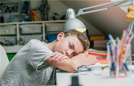 初中不想上學(xué)了怎么辦 初中不想上學(xué)了怎么辦