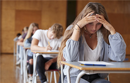 孩子出現(xiàn)厭學(xué)情緒怎么辦 孩子出現(xiàn)厭學(xué)情緒怎么辦