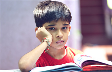 孩子逃課了怎么回應老師 孩子逃課了怎么回應老師