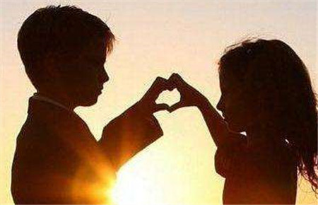 高中戀愛了應該怎么辦 高中戀愛了應該怎么辦