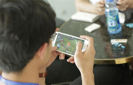 孩子沉迷于打游戲的原因