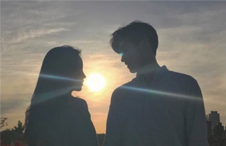 初二的女兒早戀怎么辦 初二的女兒早戀怎么辦