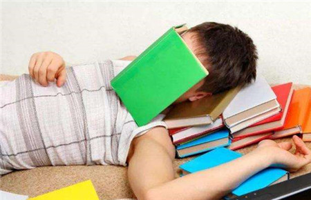 孩子不想去上學(xué)怎么辦 孩子不想去上學(xué)怎么辦