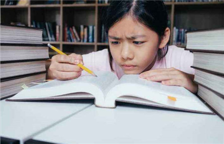 初中生早上不起床不上學怎么辦