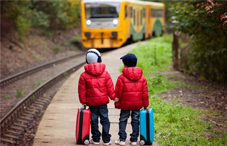 為什么孩子想著離家出走 為什么孩子想著離家出走