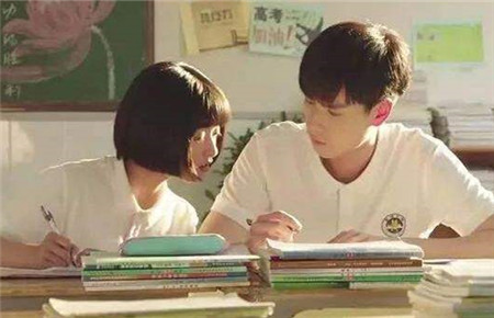 12歲的女孩早戀怎么辦 12歲的女孩早戀怎么辦