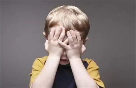 孩子愛打人的正確教育方法 孩子愛打人的正確教育方法