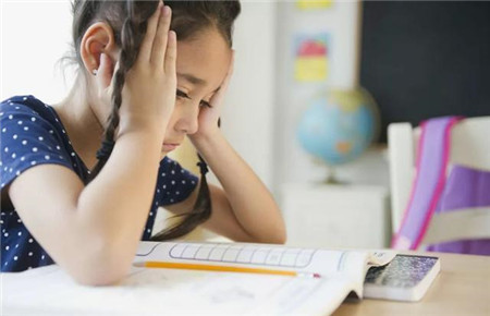 孩子成績突然下降是什么原因 孩子成績突然下降是什么原因