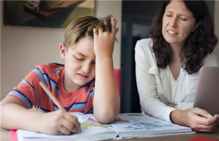 孩子不催不寫作業