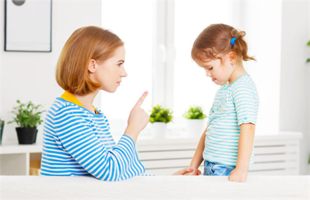 小孩說什么都不聽話怎么辦 小孩說什么都不聽話怎么辦