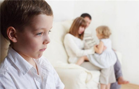 孩子不愿意跟老師交流怎么辦