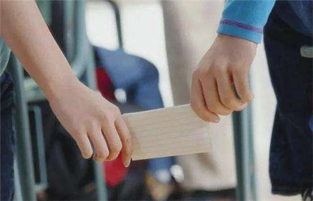 為什么8歲孩子拿別人東西還撒謊 為什么8歲孩子拿別人東西還撒謊