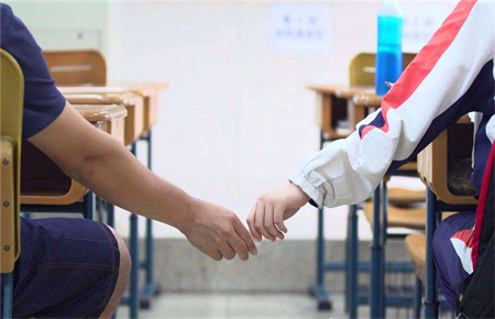 女生早戀的危害 女生早戀的危害