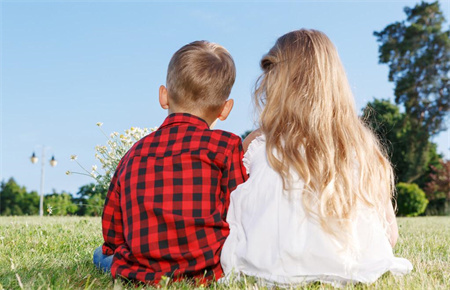 孩子早戀的表現 孩子早戀的表現