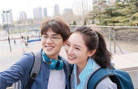 女孩子早戀怎么教育 女孩子早戀怎么教育