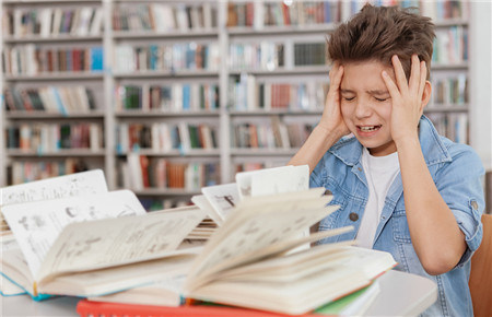 青少年厭學的具體表現 青少年厭學的具體表現