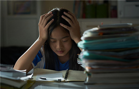 青少年厭學不想讀書的原因 青少年厭學不想讀書的原因