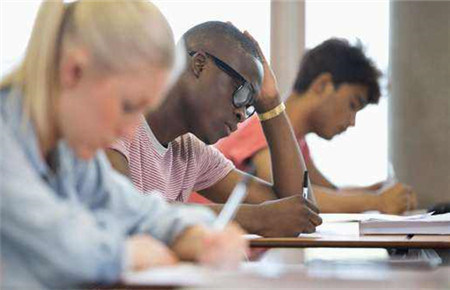 孩子厭學(xué)的成因 孩子厭學(xué)的成因