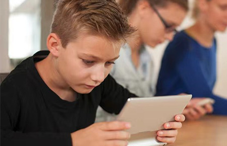 如何幫助孩子戒除網癮