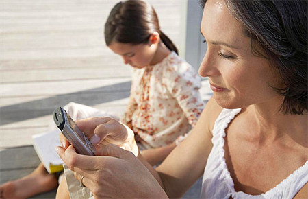 孩子上網成癮的不良影響