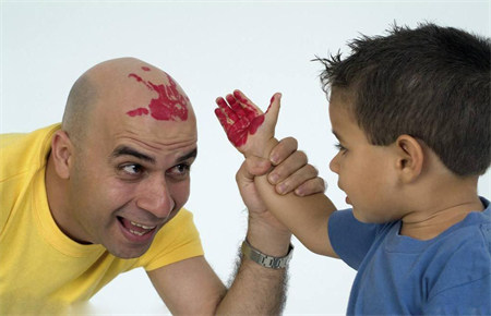 如何對待性格內向的孩子 如何對待性格內向的孩子