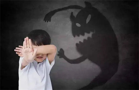 孩子內向的原因 孩子內向的原因