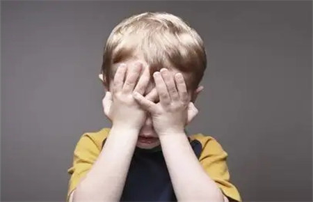 孩子膽小的危害 孩子膽小的危害