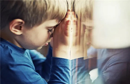 孩子膽小的成因 孩子膽小的成因