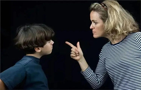 孩子脾氣暴躁的不良影響 孩子脾氣暴躁的不良影響