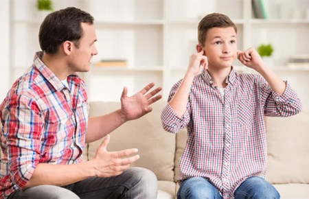 孩子叛逆的主要原因 孩子叛逆的主要原因