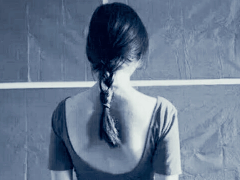 孩子內向自卑,怎么解決孩子自卑的心理 孩子內向自卑,怎么解決孩子自卑的心理